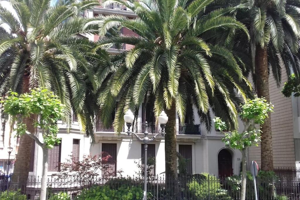 Coqueto apartamento frente al Guggenheim Bilbau Exterior foto